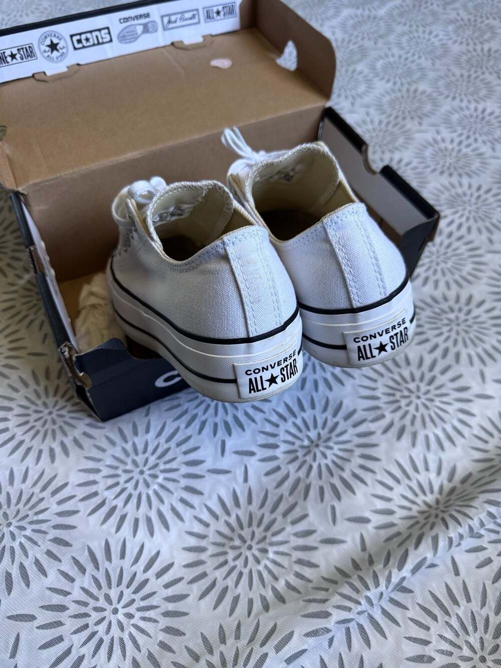 Converse Chuck Taylor All Star Lift Platform Canvas Low Top Shoes White 560251F - Picture 4 of 6